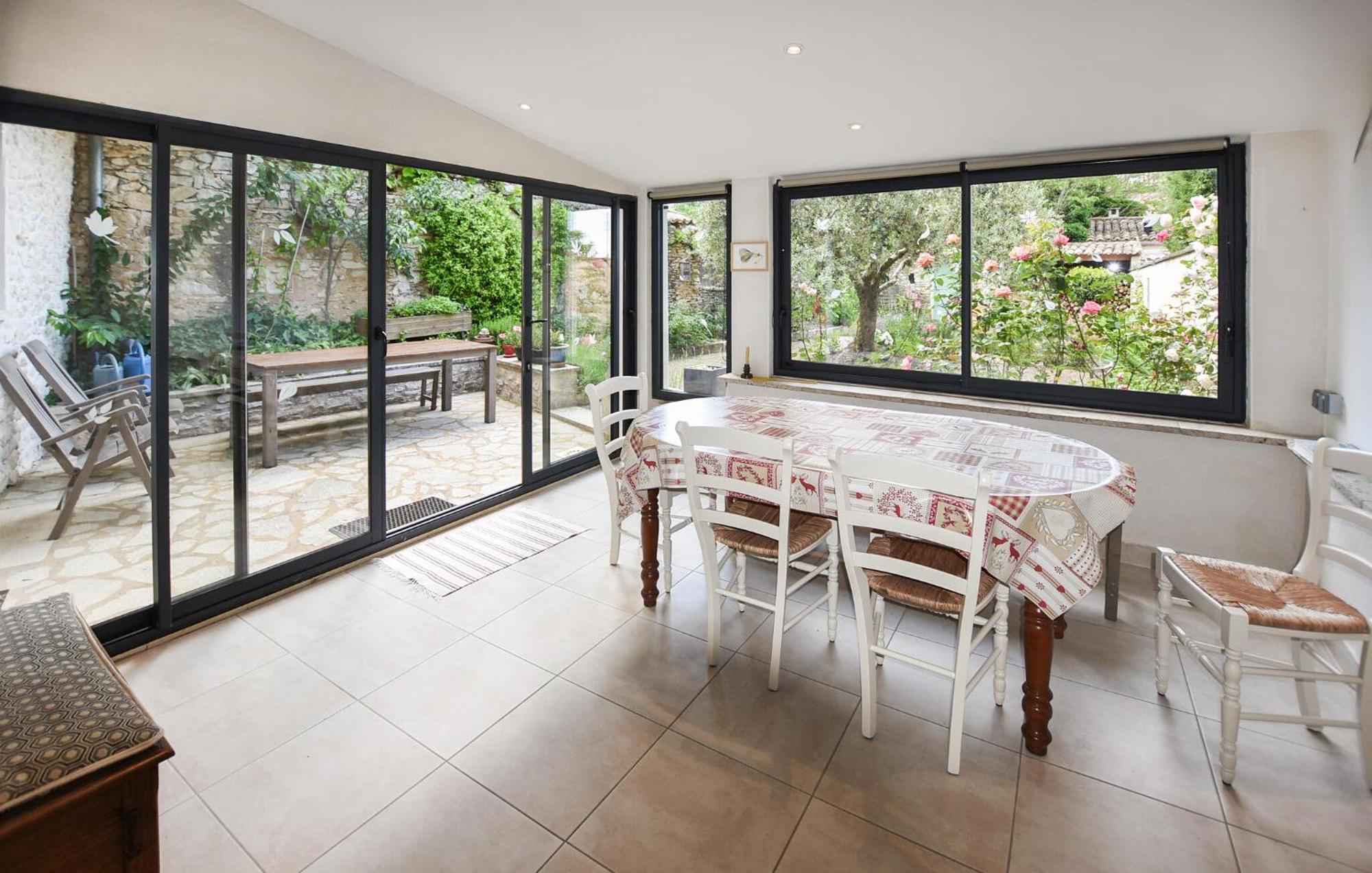 2 Bedroom Gorgeous Home In Villes-Sur-Auzon エクステリア 写真